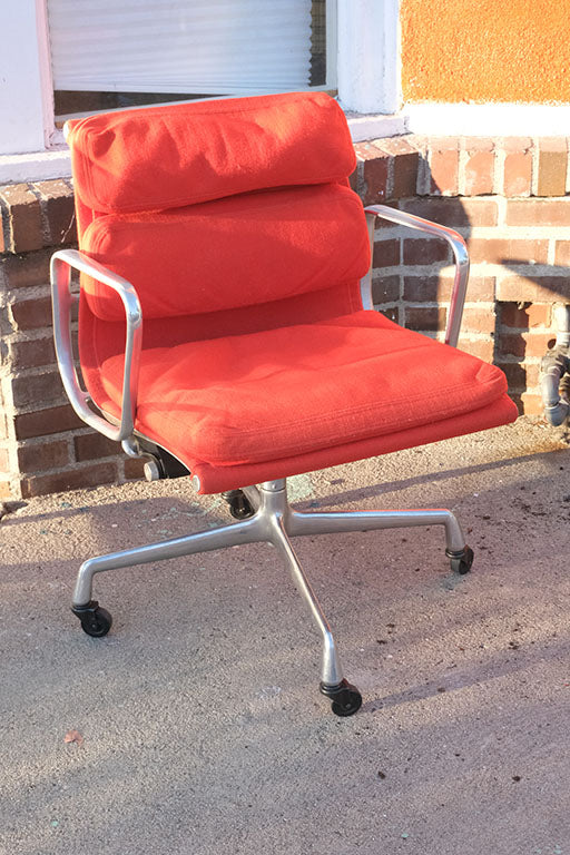 Eames Soft Pad Office Chair